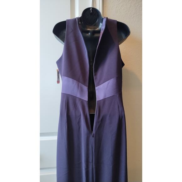 NWT Tahari Plum Straight Dress with Square Neckline size 10. - Picture 5 of 16